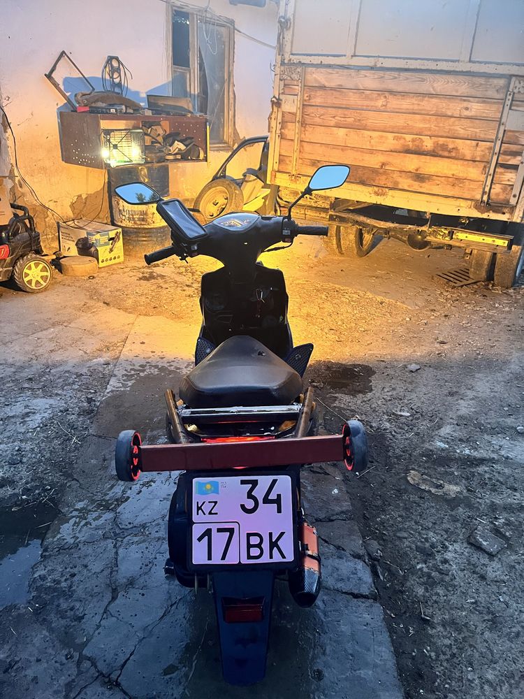 Скутер мапед  продам