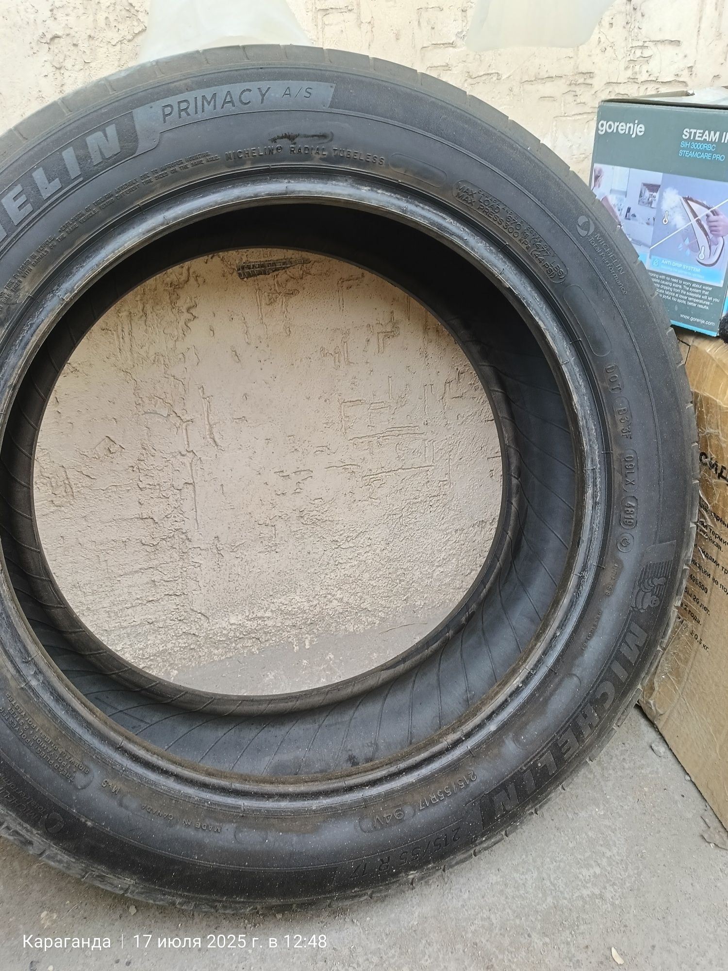 Шины покрышки два баллона michelin лето 215/55 r17 б/у продам