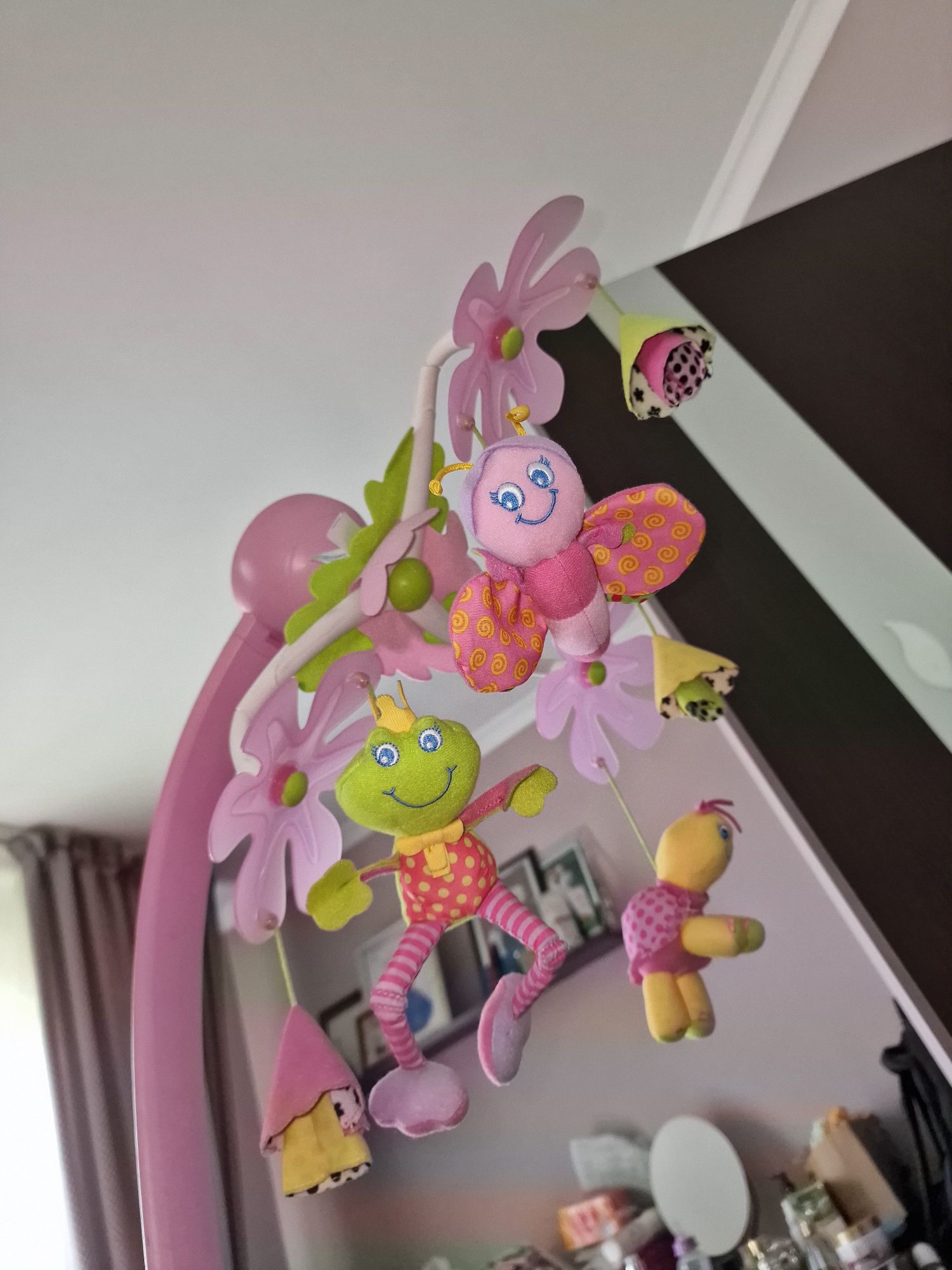 Мобиль для новорожденных