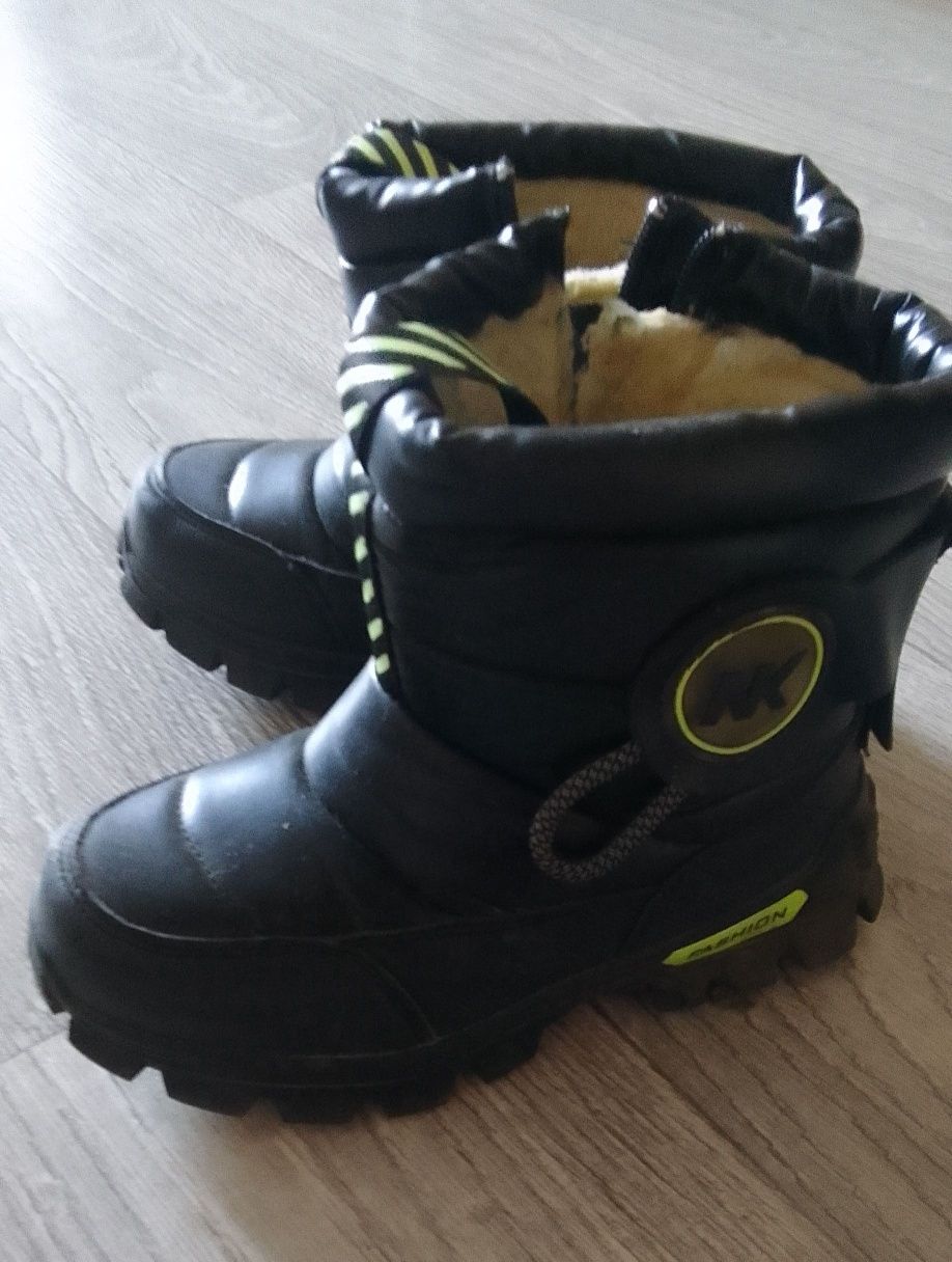 Продам дутыши зимние