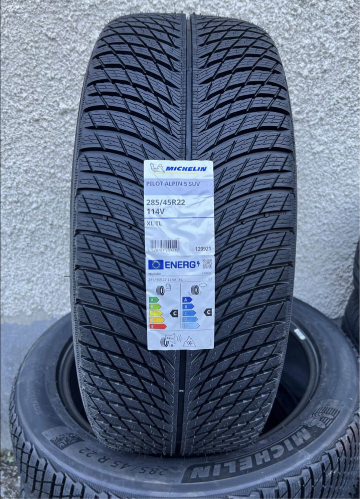 285/45/22 и 325/40/22 Michelin Alpin 5 SUV