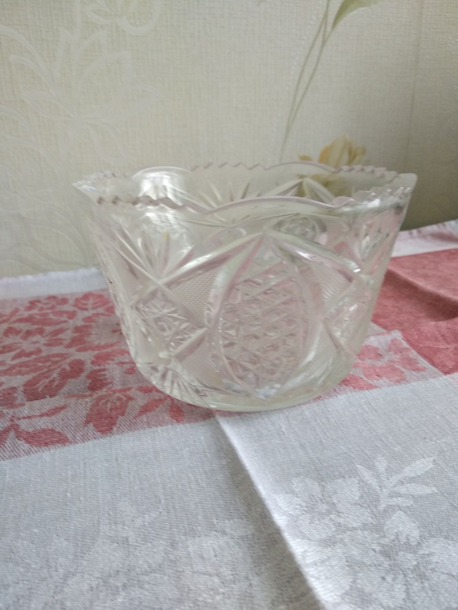 Ваза хрустульная