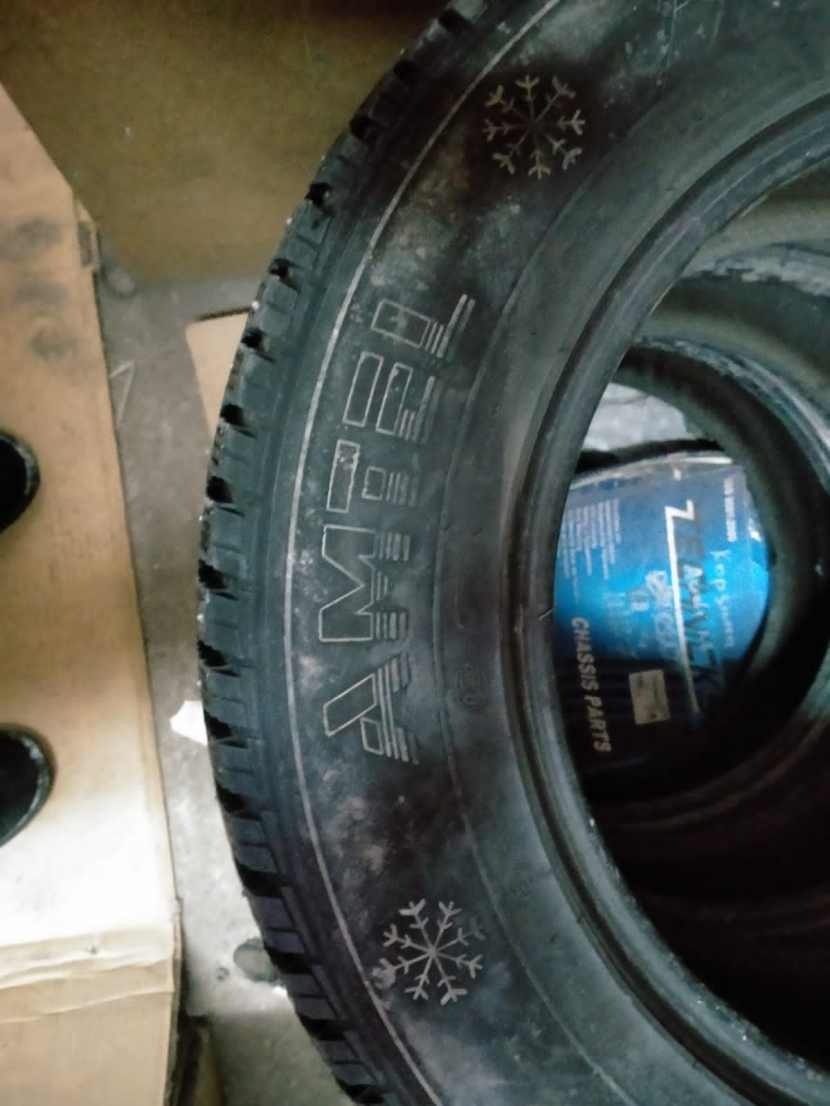 Комплект шин шипованные 215/65/16 за 60 000