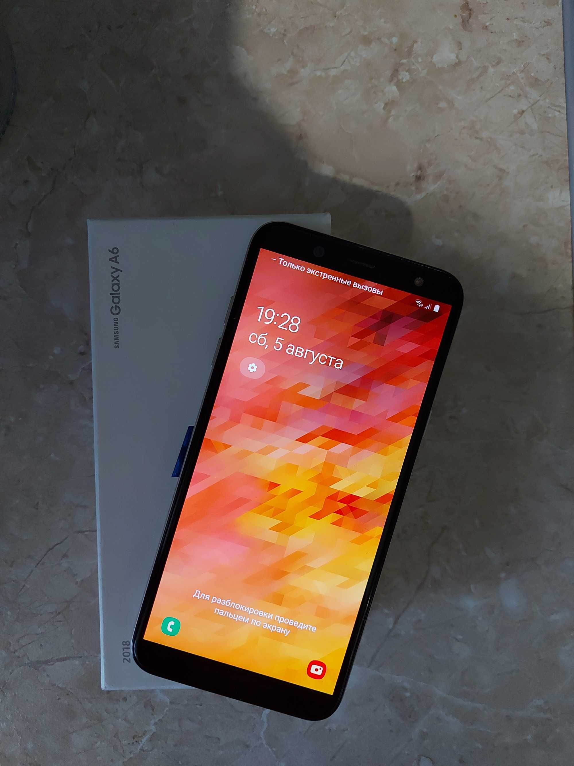 Продам Samsung A6 в отличном состоянии (NFC, 32гб).