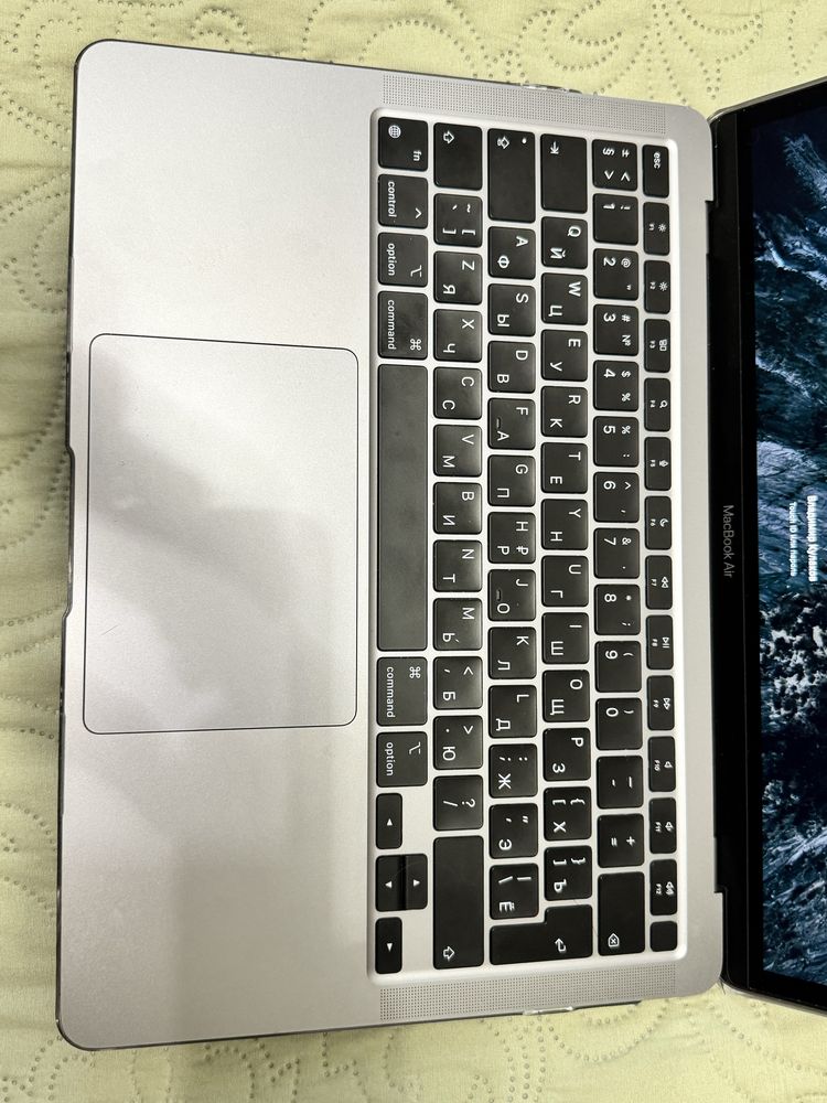 Продам MacBook Air M1