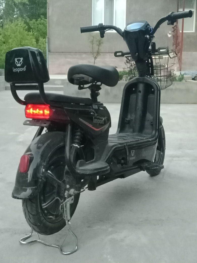 Продам электровелосипед состояние норм новый акум