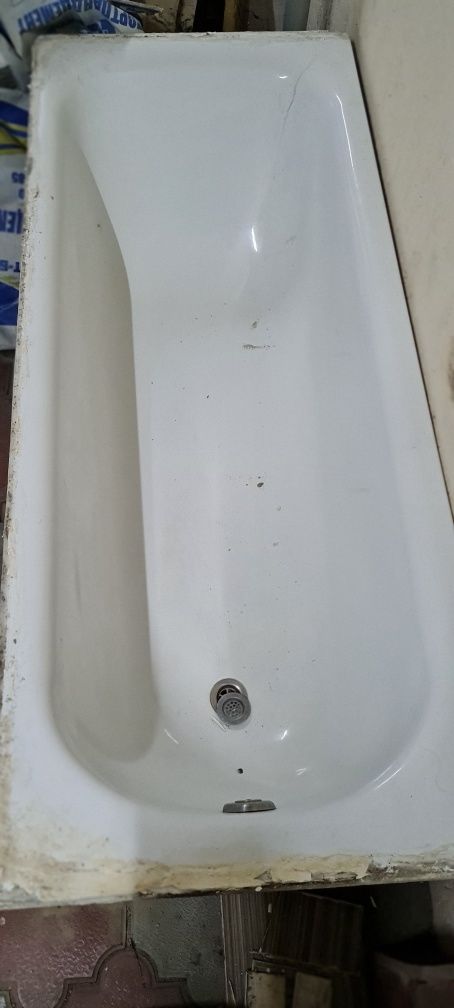 Продам ванну железную