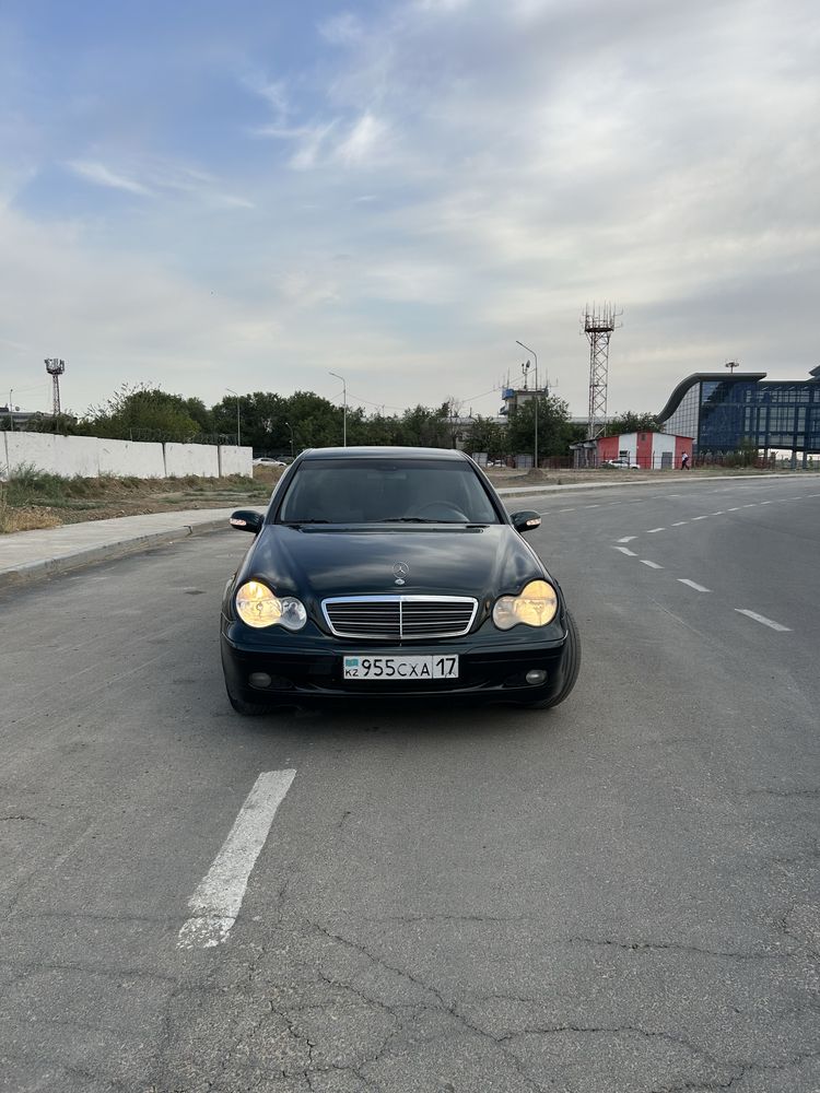 Продам мерседесc C-200