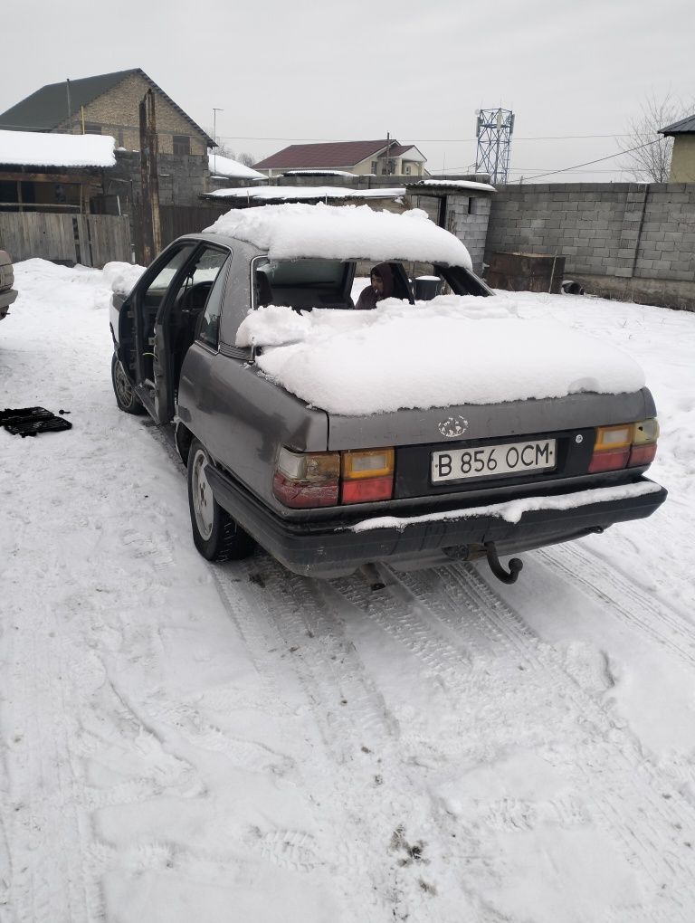 Ауди  100  сатылады по запчасти