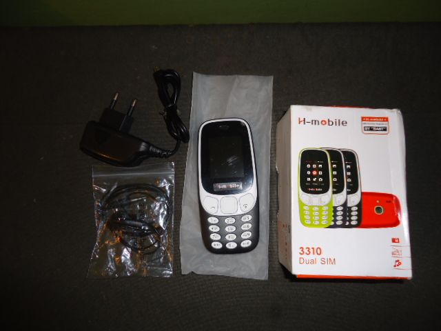 NOKIA 3310 новая модель б\у в идеальном состоянии. цена 12000.