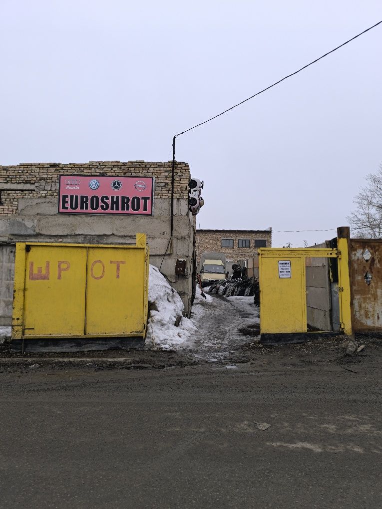 Двигатель Фольксваген пассат б4 , фенто 1.6 инжектор AFT