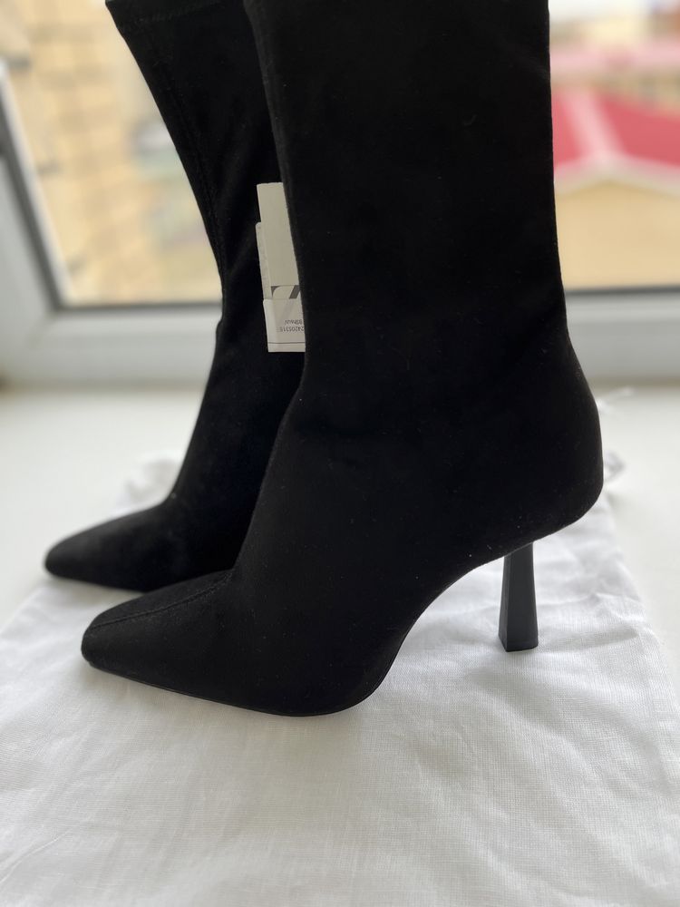 Продам ботильоны ZARA новые