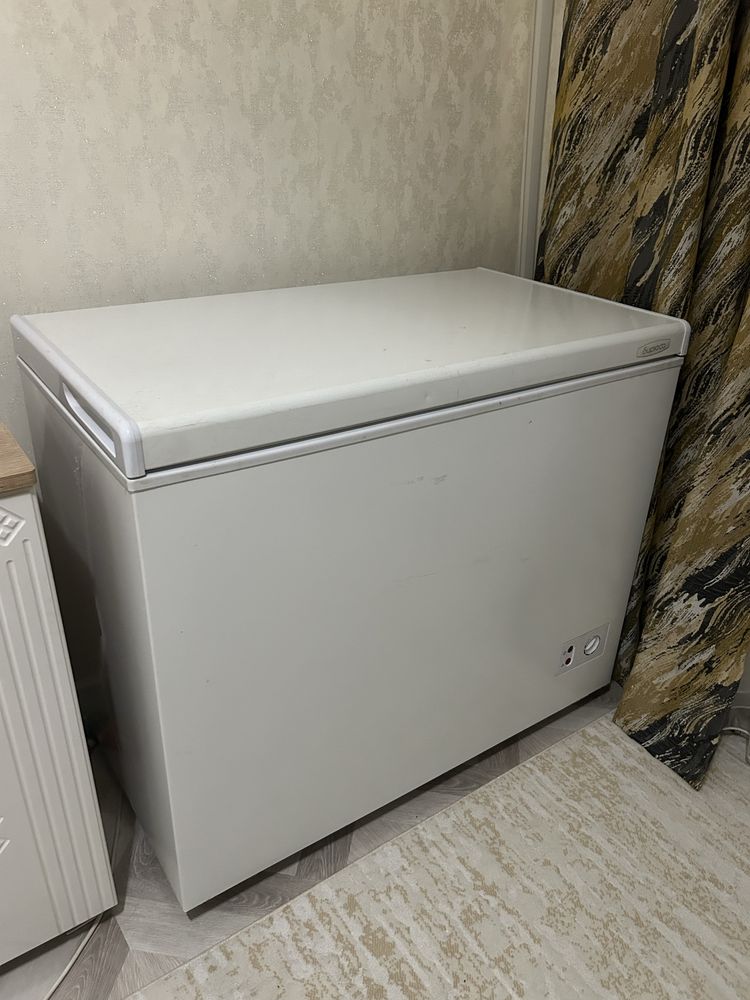 Морозильник продам
