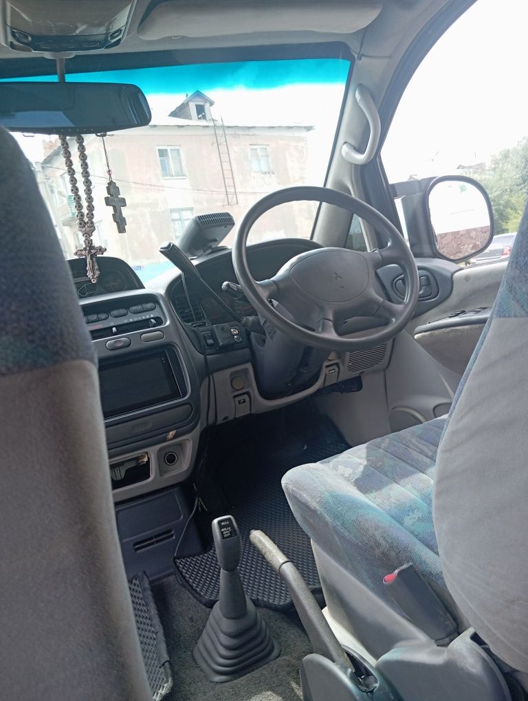 Митсубиси Делика
