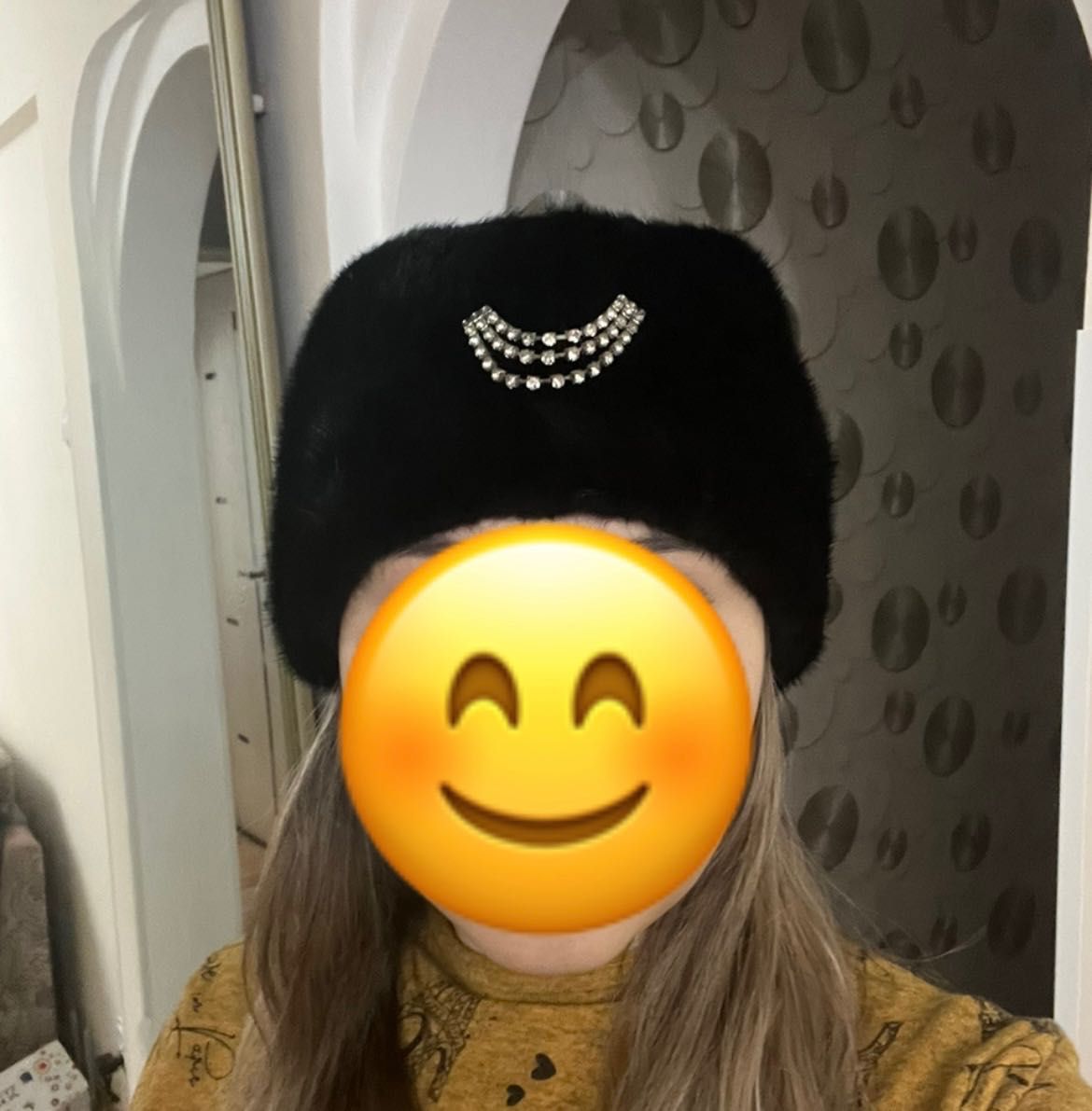 Продам шапку норковую, новую