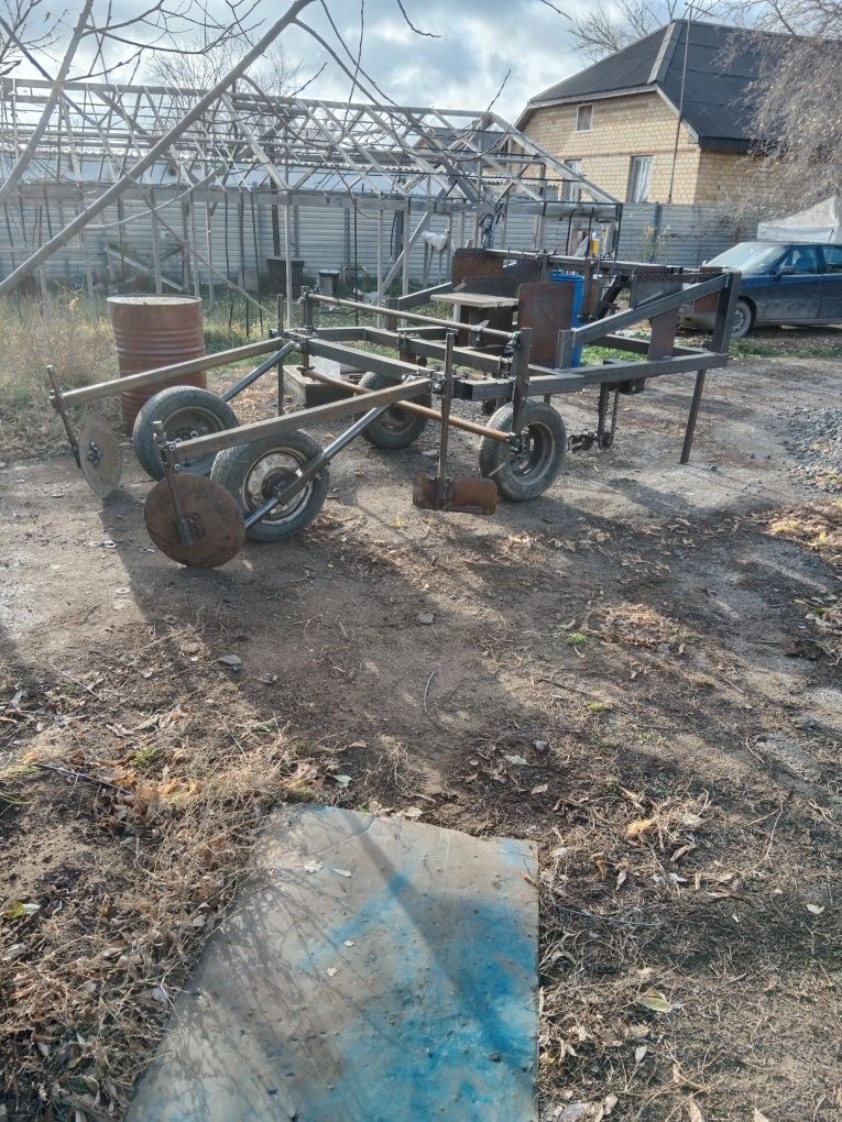 Пленкоукладчик, темосоучтановшик, тонелеукладчик, пленка, трактор