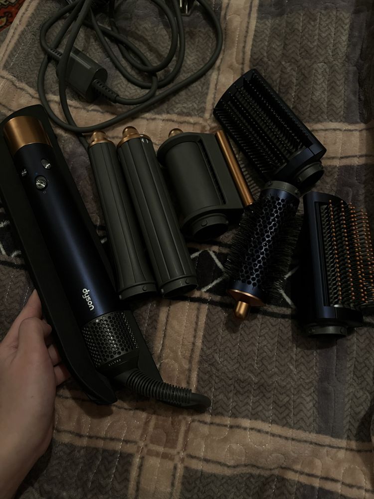 Продаю Dyson Airwrap Styler