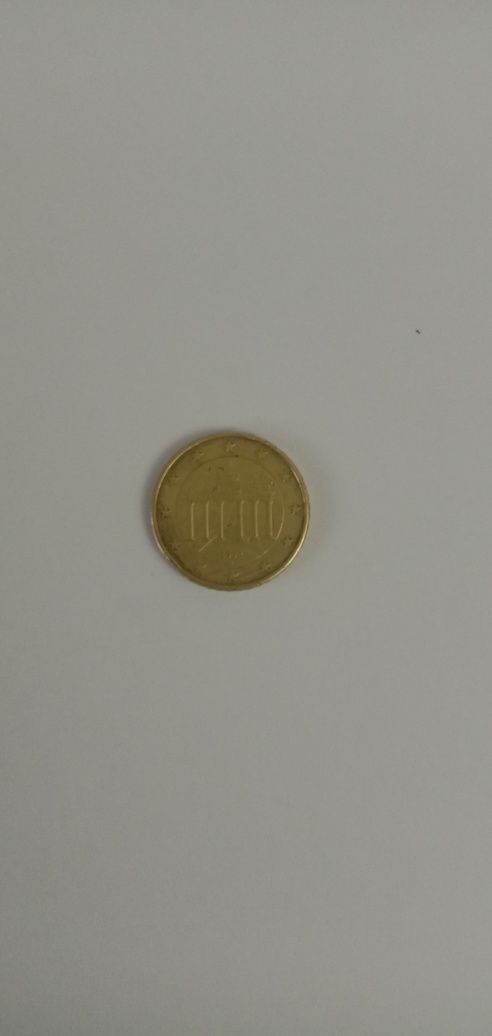Продам монету 50цент 2002года