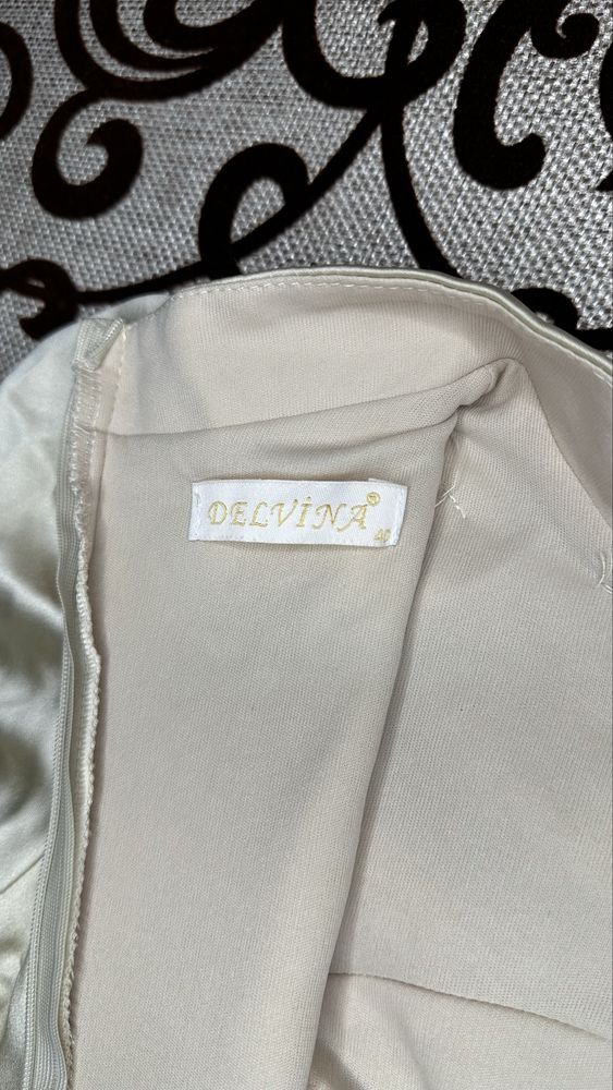 Бежево-золотистое нарядное платье Delvina (Турция)