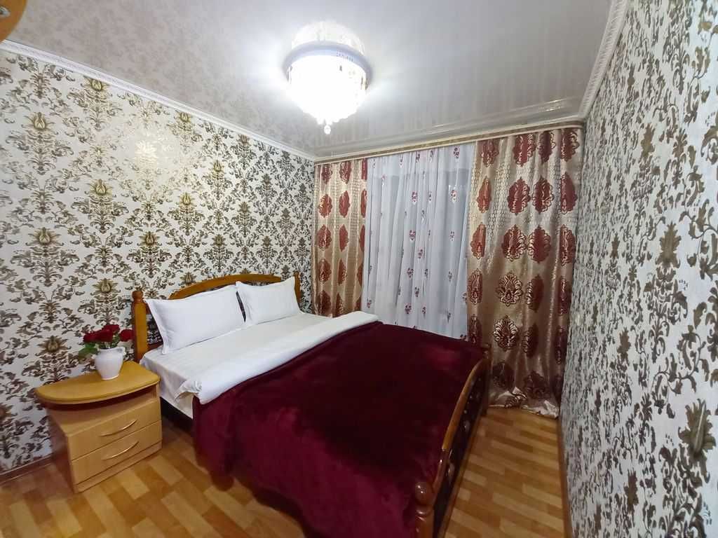 посуточно стильная трехкомнатная квартира