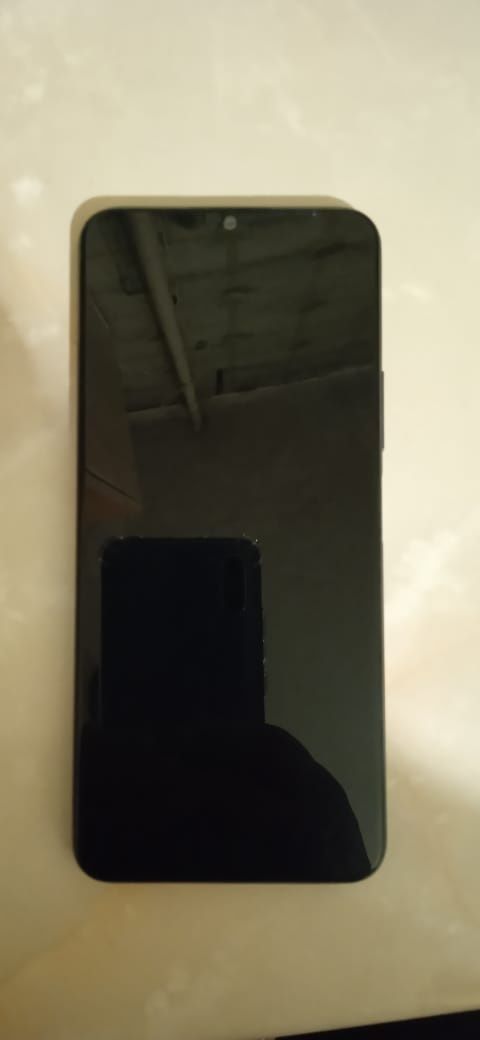 VIVo V31 продам 30000тг минус задни камера ремонт 4000тг