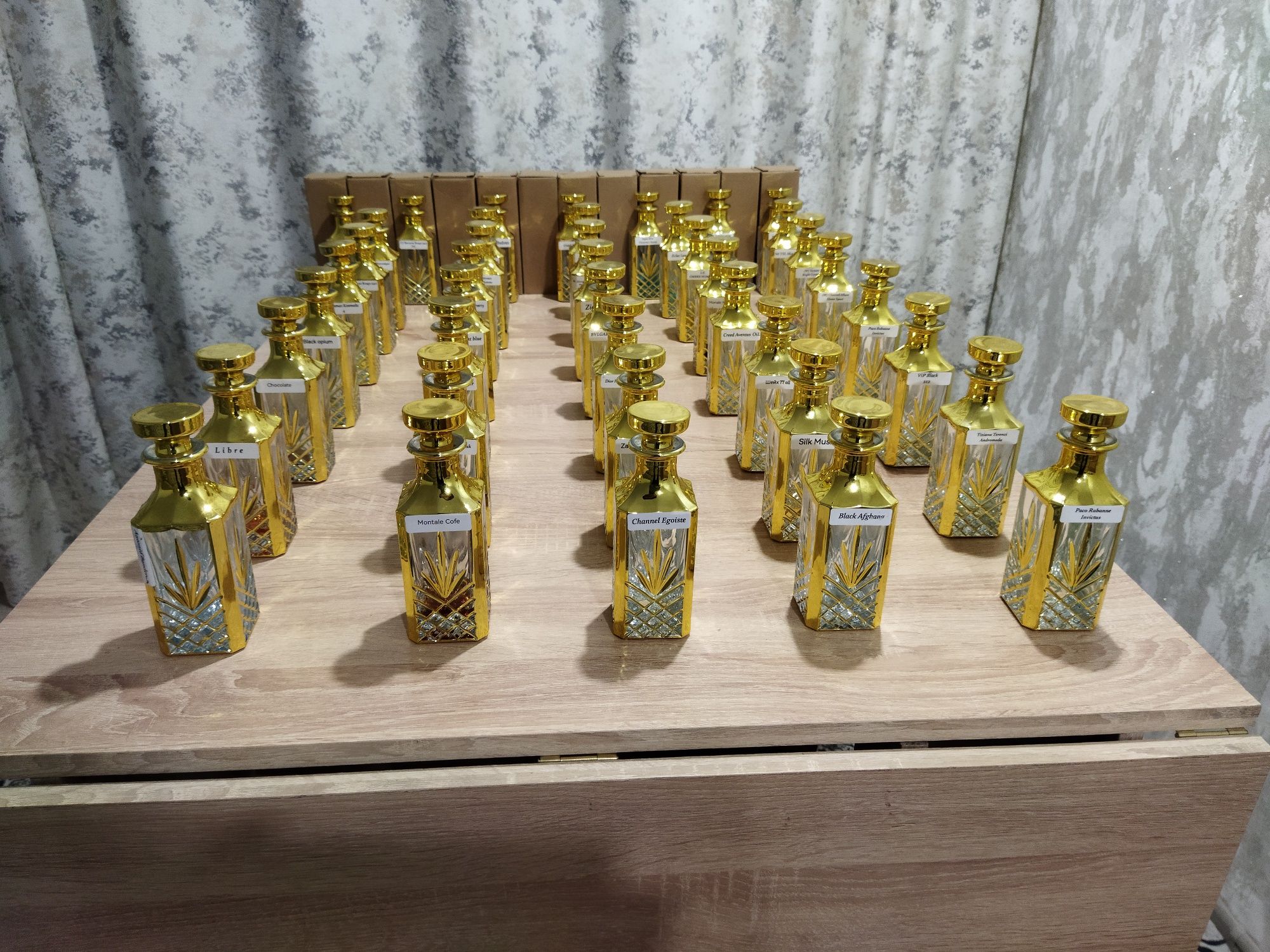 Продам Графины вместе с Парфюмами