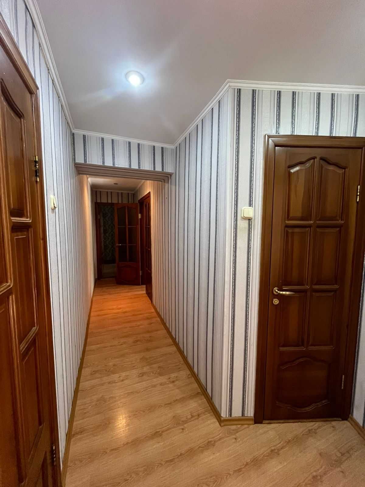 Продам  3 комнатную квартиру  студию
