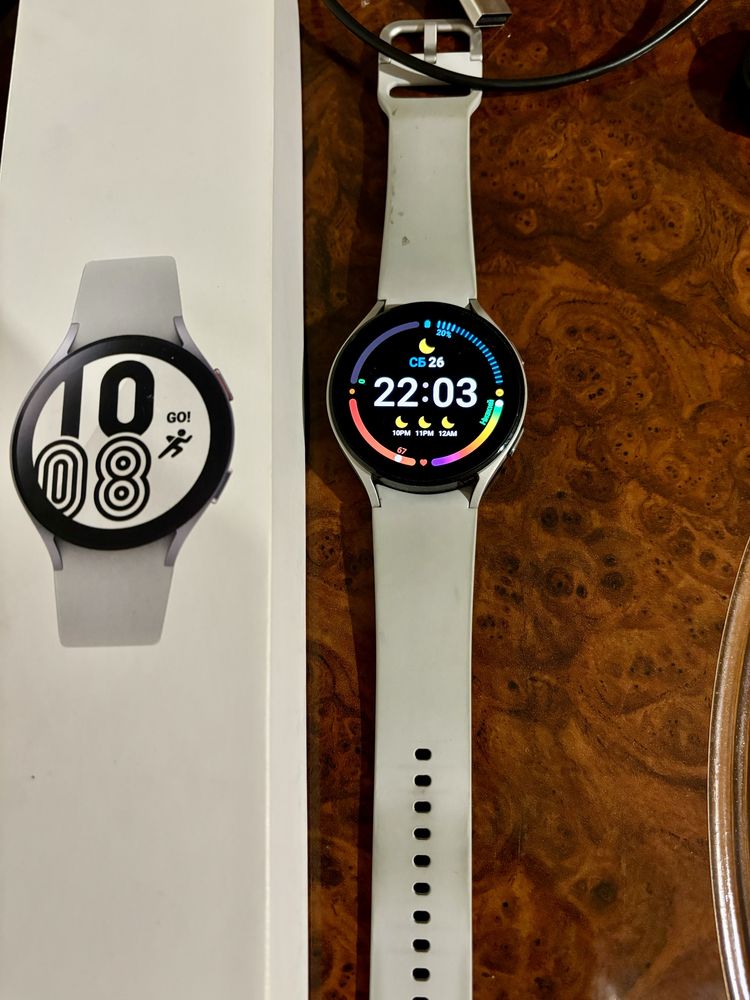 Смарт часы Galaxy watch4