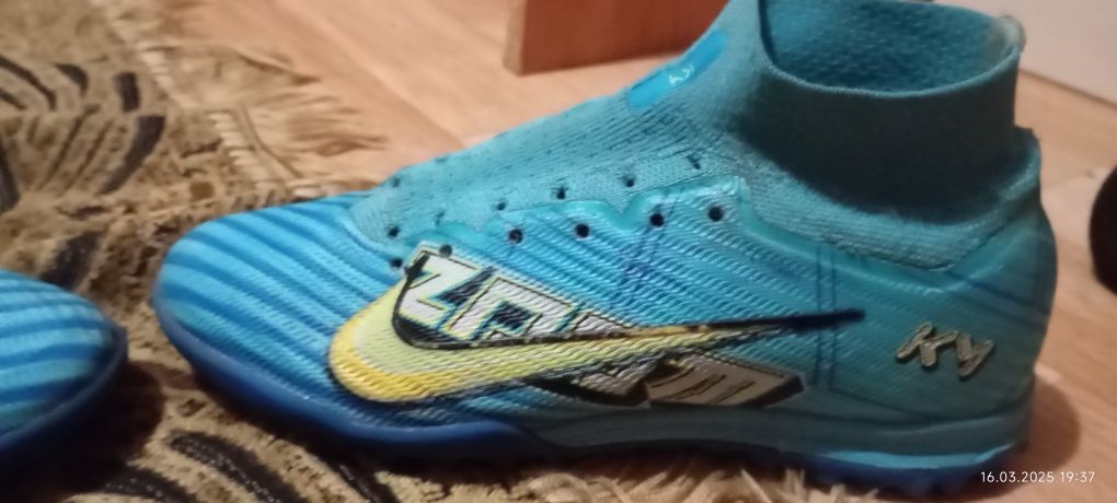 Сороконожки футбольные Nike, 38 р р