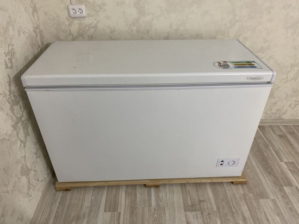 Продам морозильную камеру
