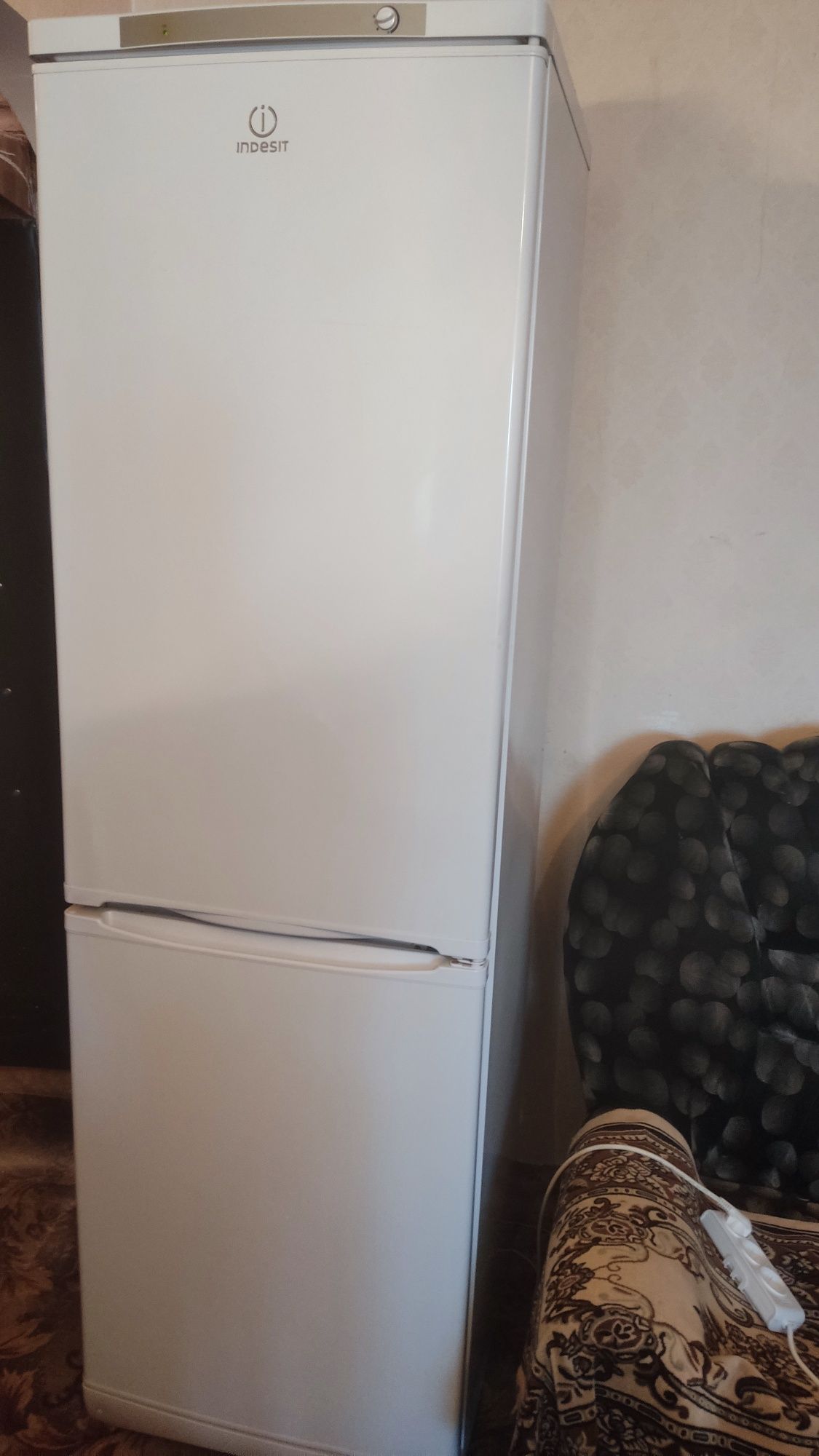 Холодильник б/у. Продам