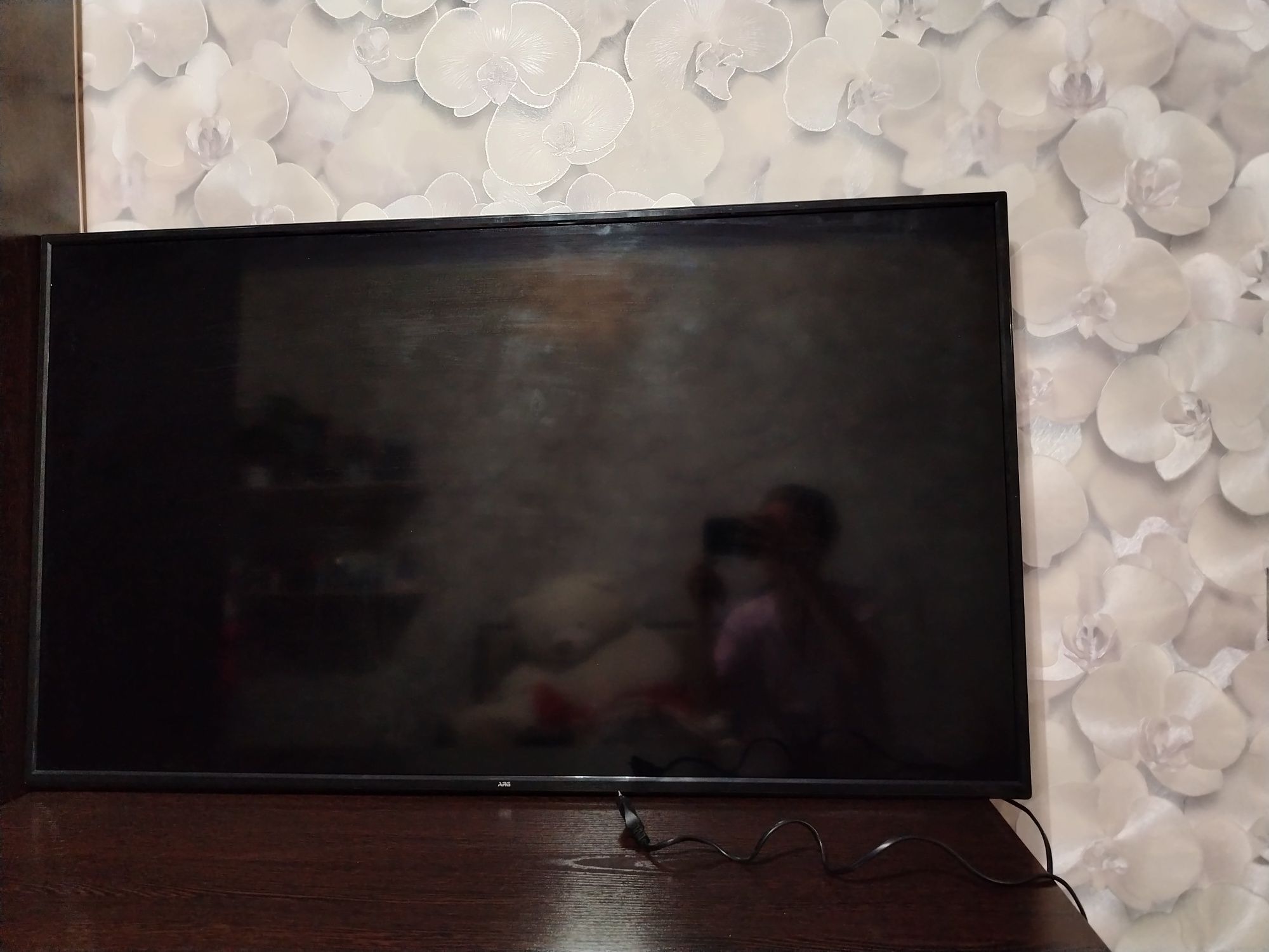Продам телевизор ARG, Smart Tv
