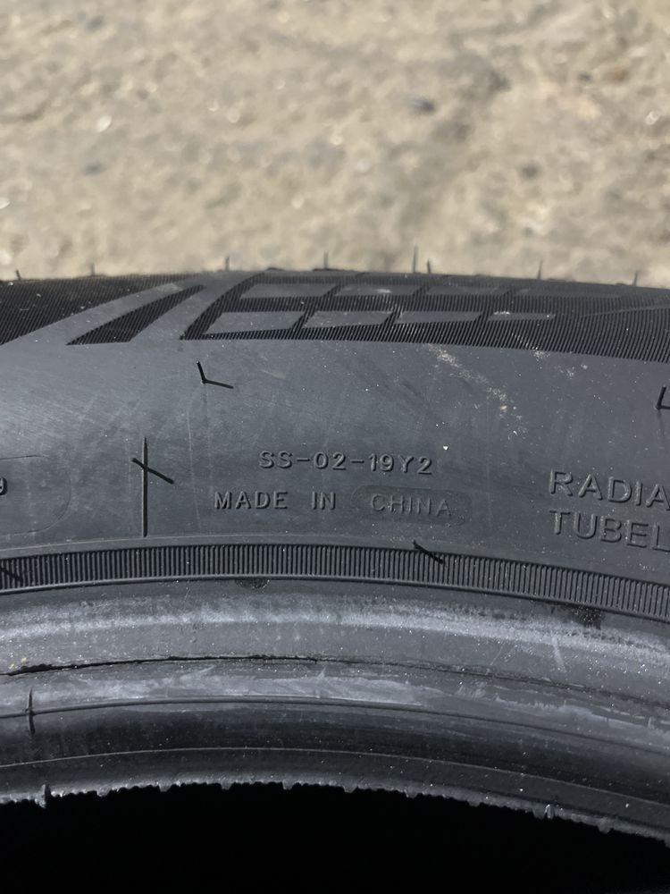 Tracmax 215/60 R16 TX5