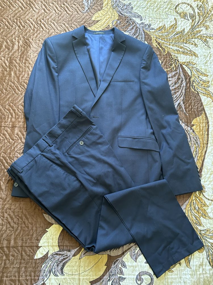 Продам мужской костюм 50р