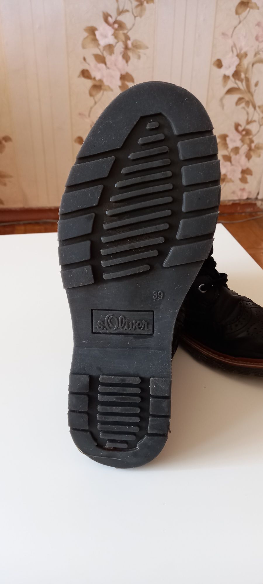 Продам полусапожки  Oliver