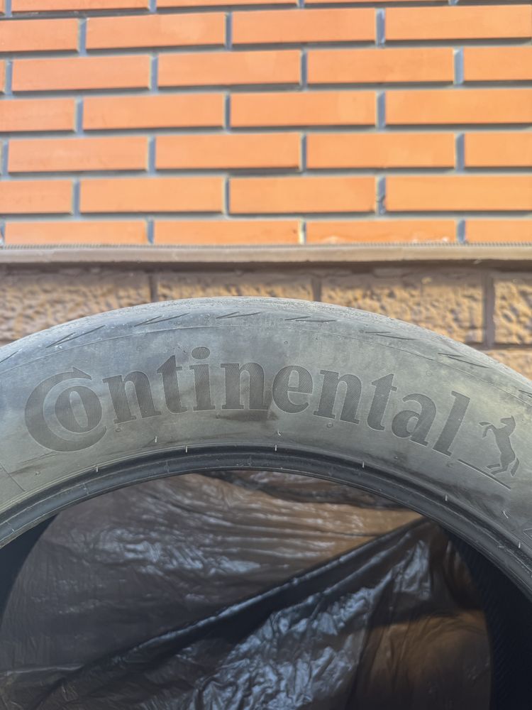 Продам комплект резины Continental
