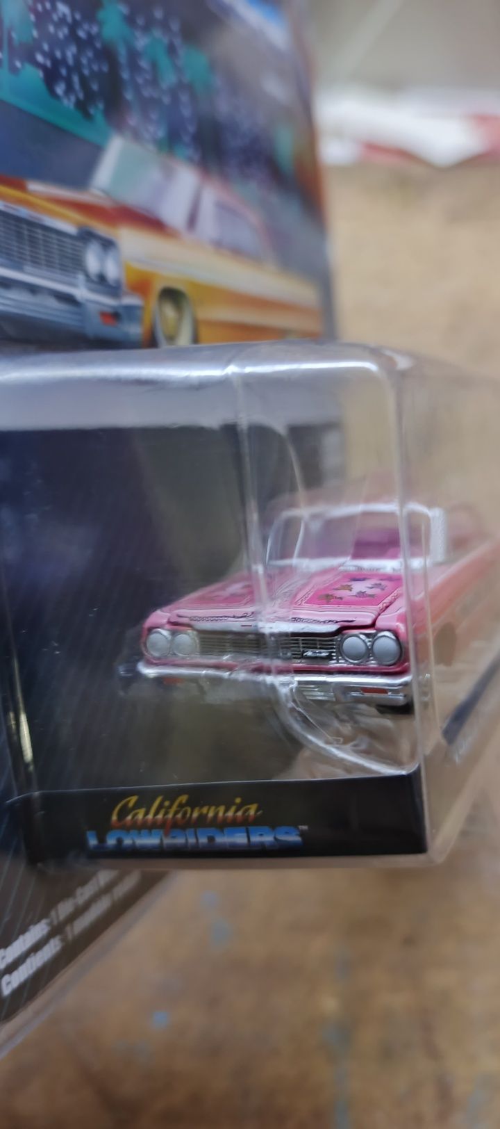 В продаже модель 1/64 масштаба. Hot wheels, Greenlight.