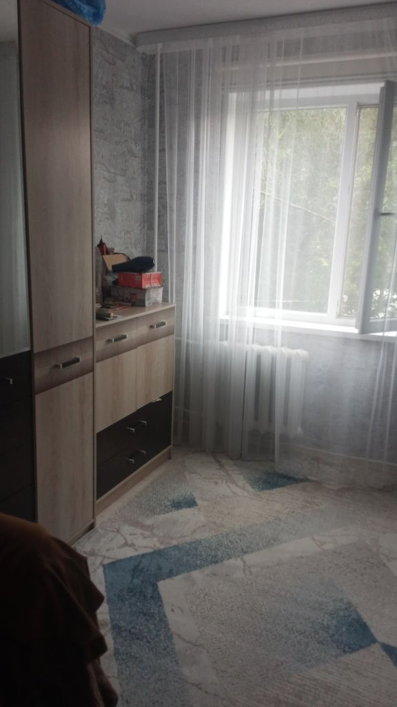 Продажа 4 комн.квартира