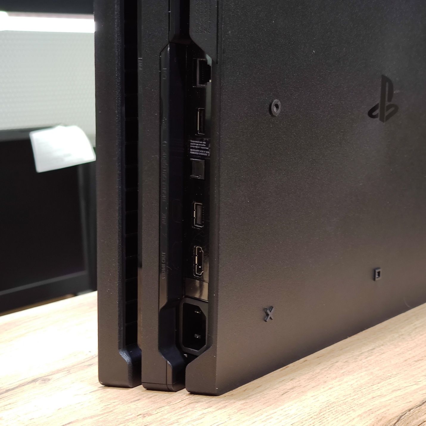 Sony Playstation 4 Pro, 1 tb, 1 джойстик, прошивка 12, 9608/А10