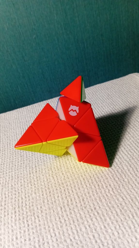 Кубик рубика ПирамидкаGAN Monster Go Pyraminx состояние отличное