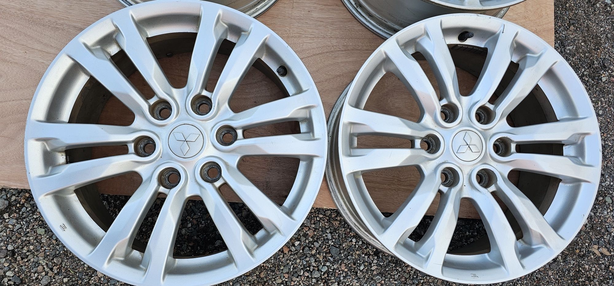 Оригинальные диски с резиной 265 60R18, NITTO NT420S, 4721, Pajero 4.