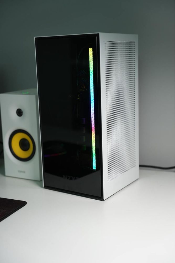 Игровой SFF ПК NXZT H1, AMD R7 5800x, RTX 3070Ti, 32GB, SSD 1Tb