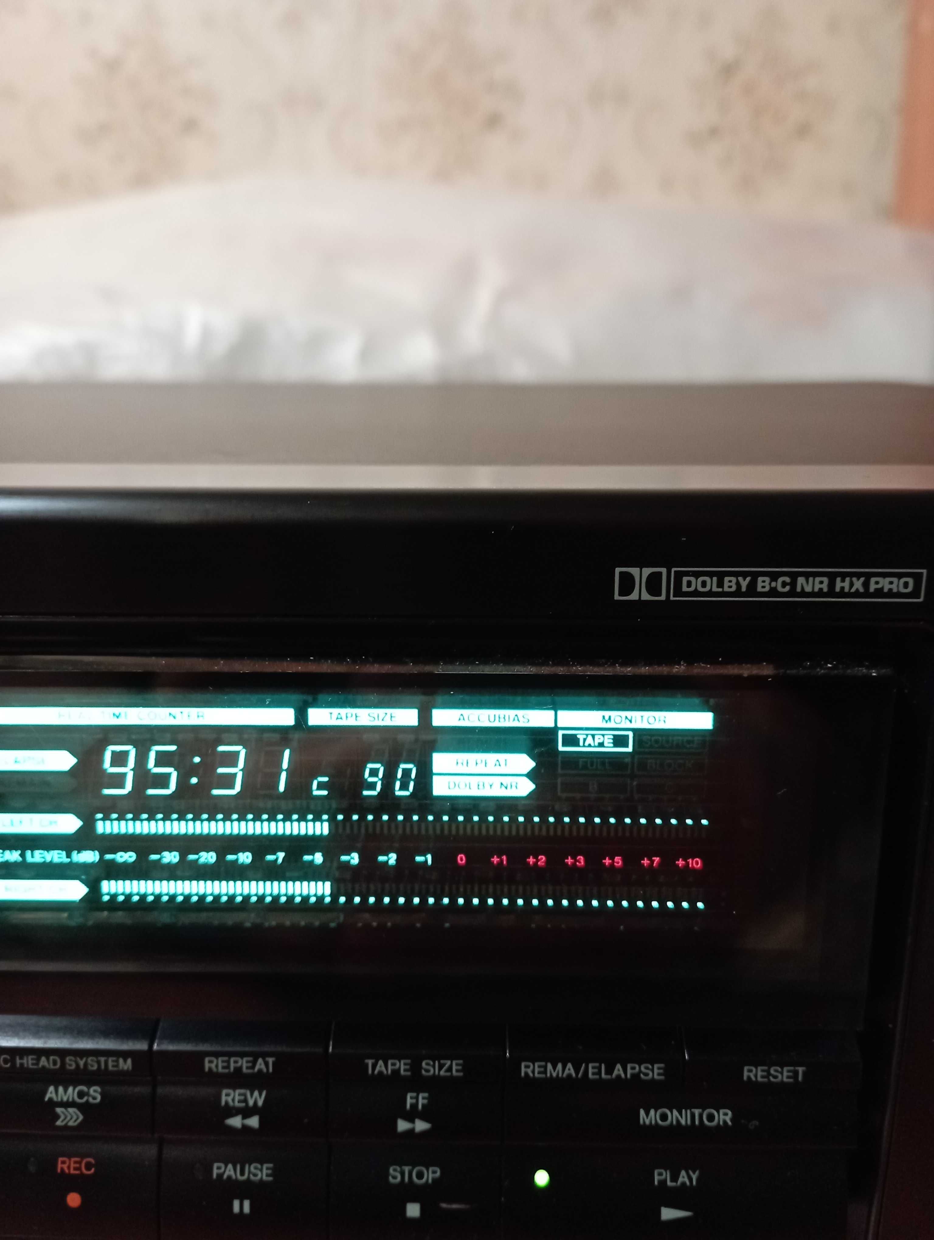 Кассетная дека "Onkyo"