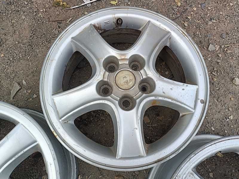 Продам оригинальные легкосплавные диски на автомашину Hyndai