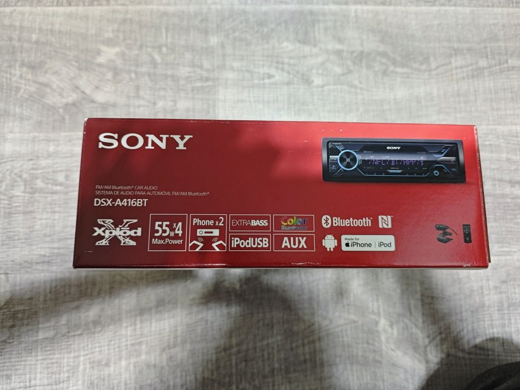 Продам магнитолу SONY