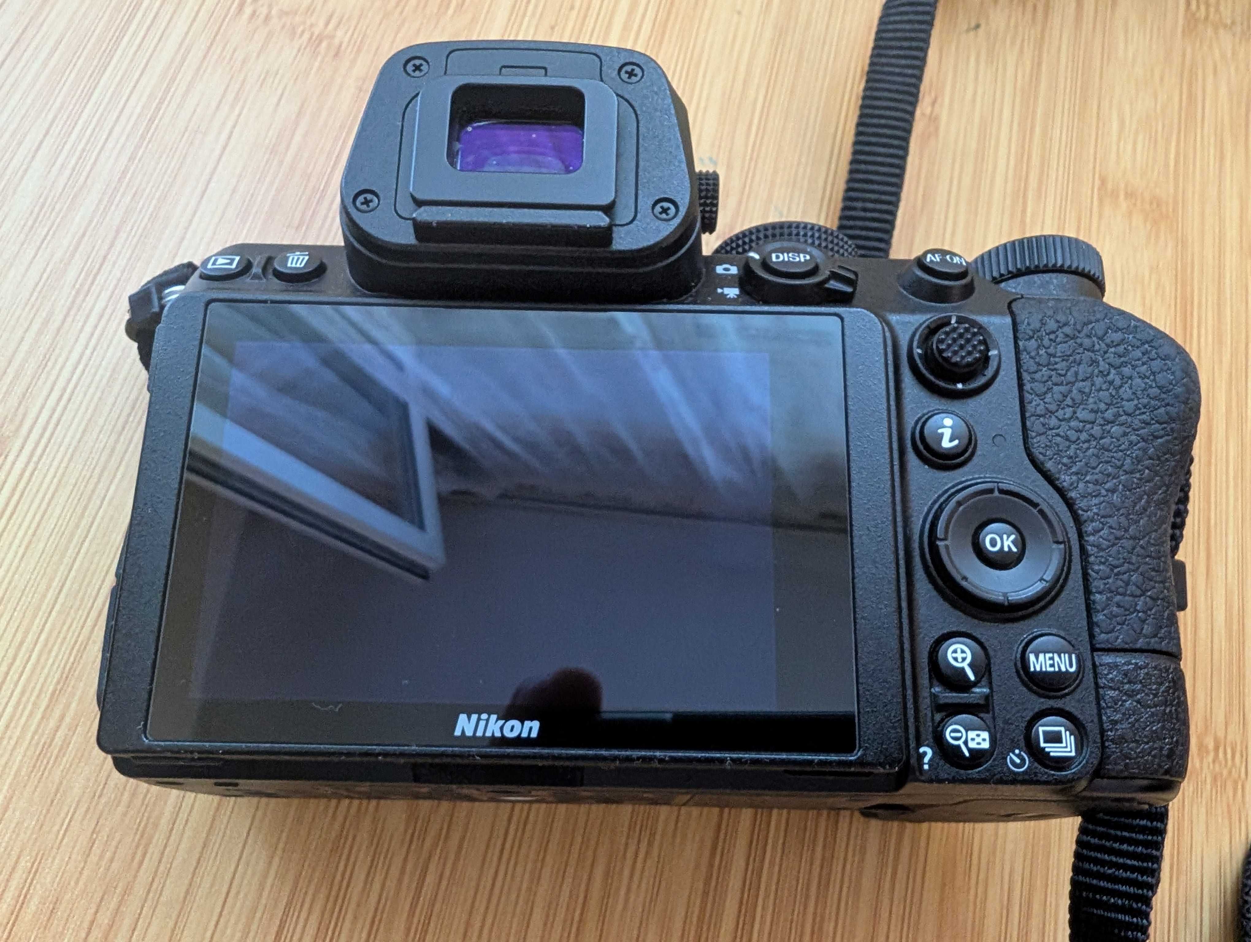 Продам камеру nikon z5