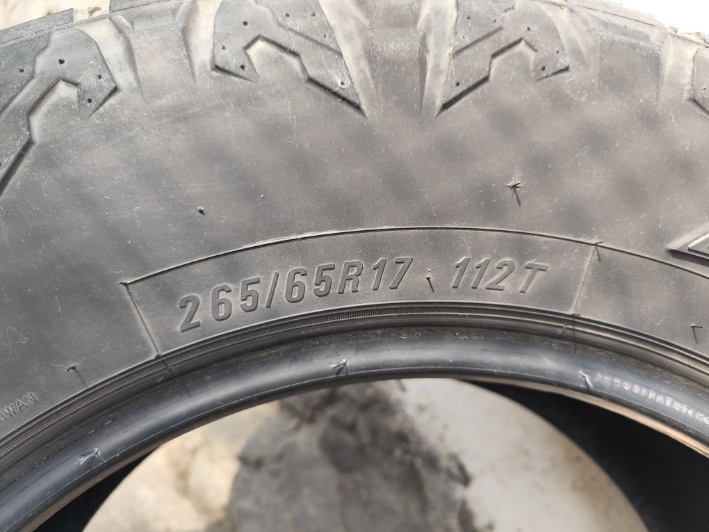 Грязевые баллоны Maxxis Razr A/T 265/65 R17