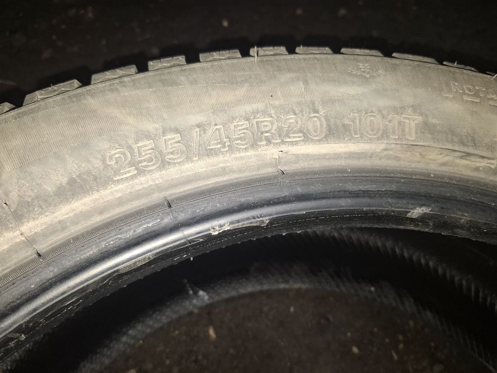 Продам зимние шины диаметр 20