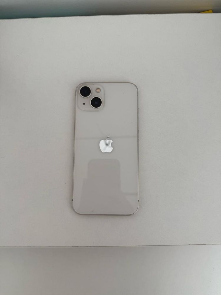 Продам Iphone 13