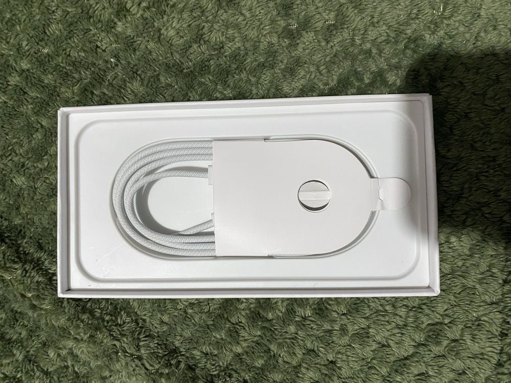 iPhone 16 Pro Max, 1 терабайт памяти